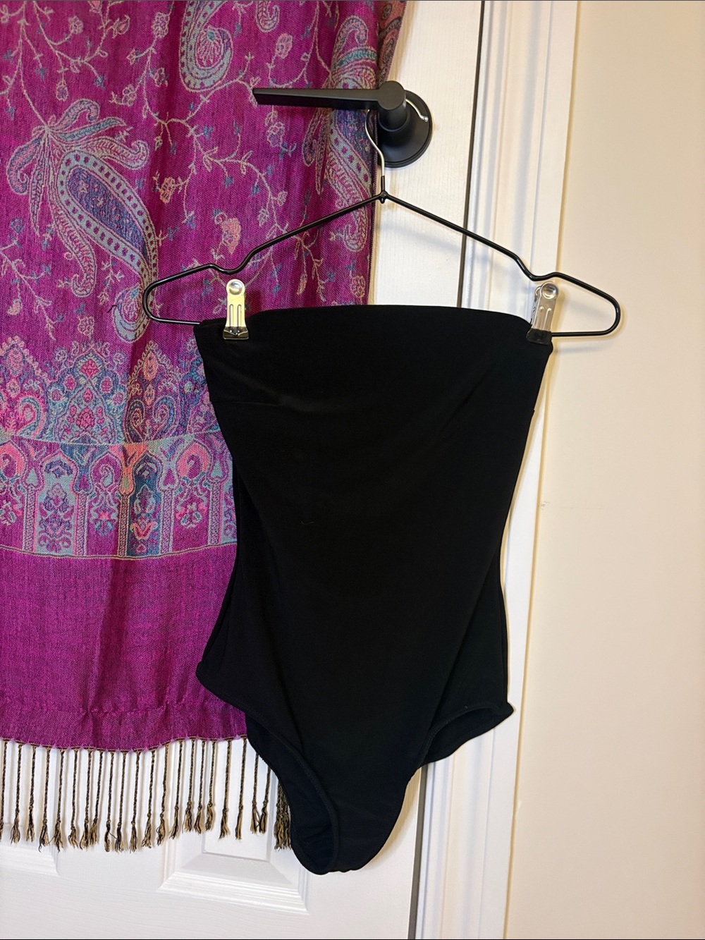 Fashion Nova Black Strapless Bodysuit